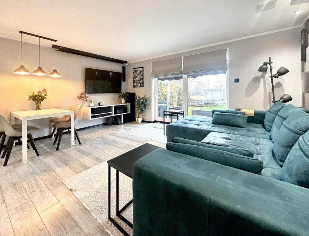 Additional property image - Sutton Avenue, Peacehaven, BN10 7NY