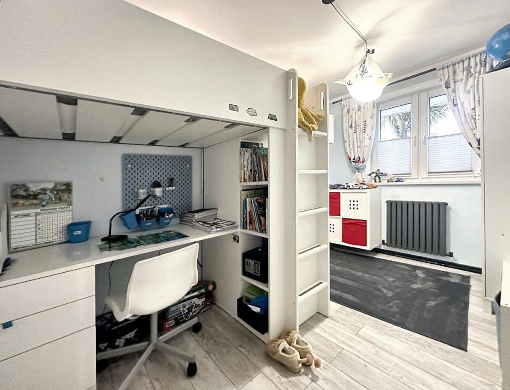 Additional property image - Sutton Avenue, Peacehaven, BN10 7NY