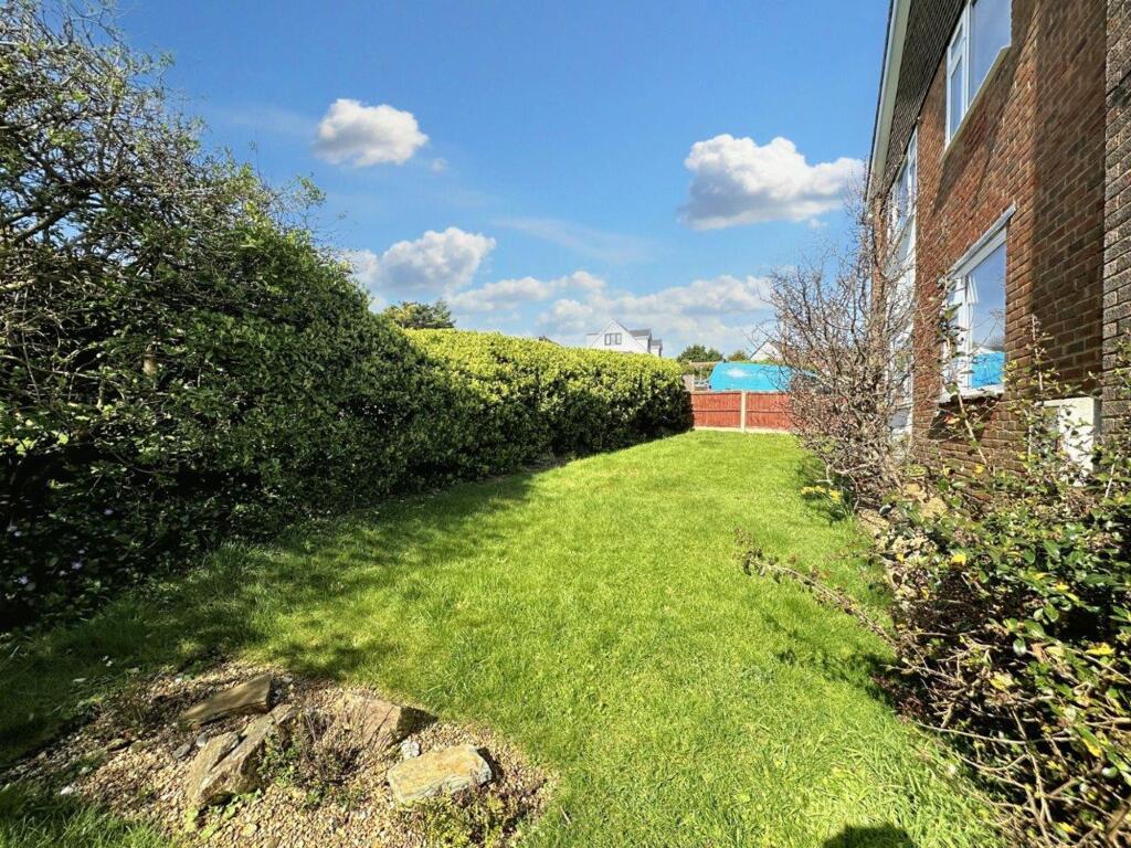 Additional property image - 69 Brambletyne Avenue, Saltdean, BN2 8EL