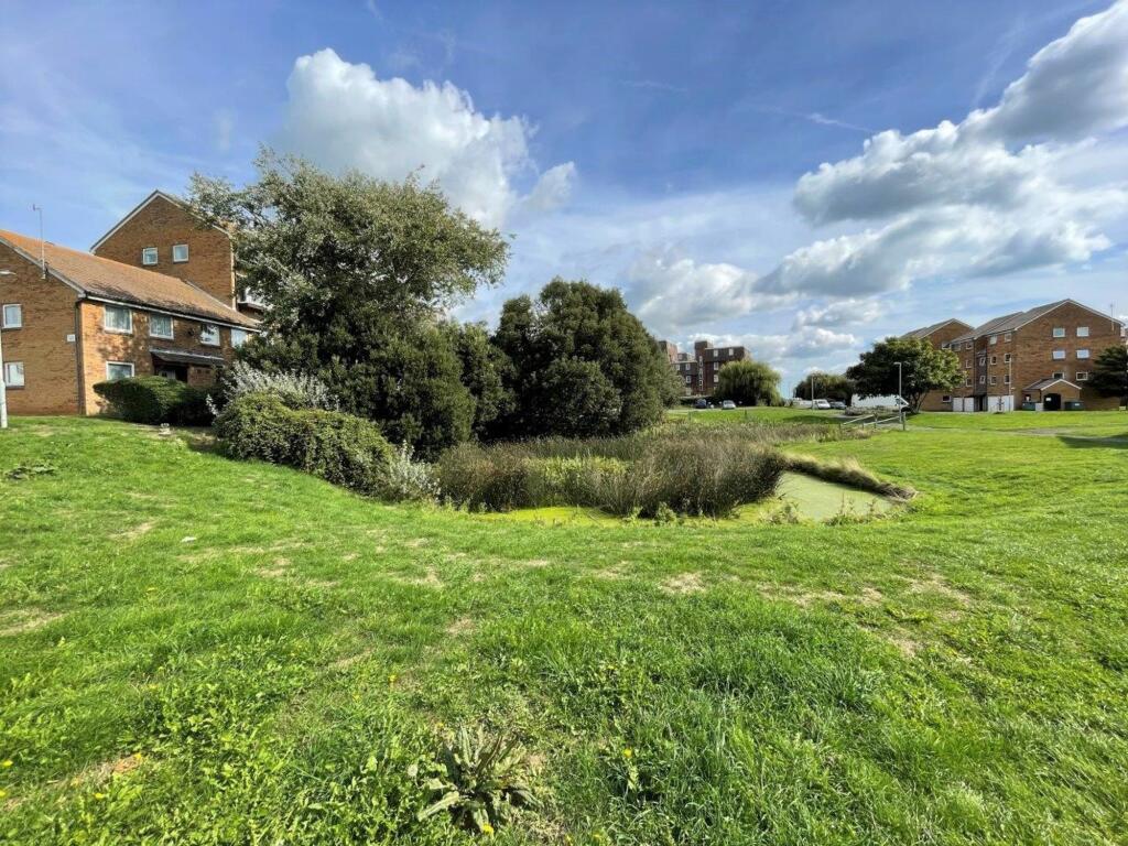Additional property image - Balcombe Road, Peacehaven, BN10 7QF