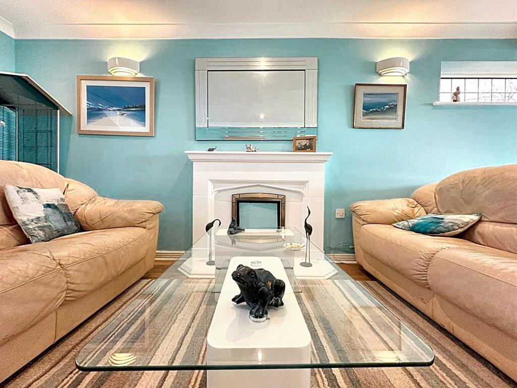 Additional property image - Hill Top Way, Newhaven, BN9 9TE