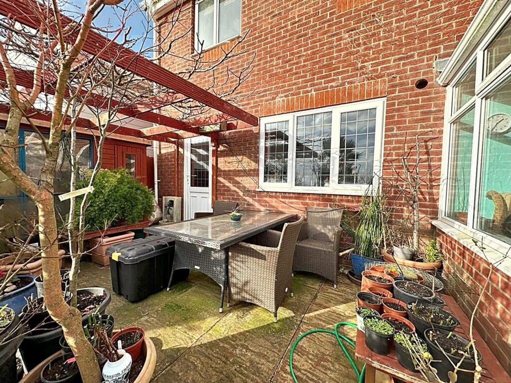 Additional property image - Hill Top Way, Newhaven, BN9 9TE