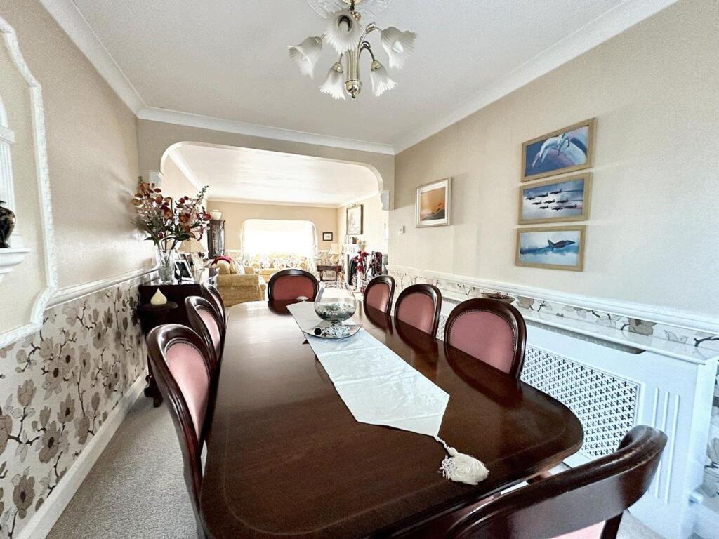 Additional property image - Bramber Avenue, Peacehaven, BN10 8HR