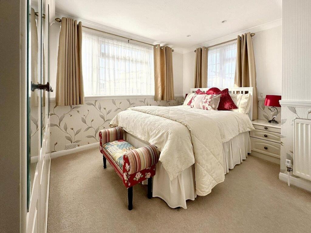 Additional property image - Bramber Avenue, Peacehaven, BN10 8HR