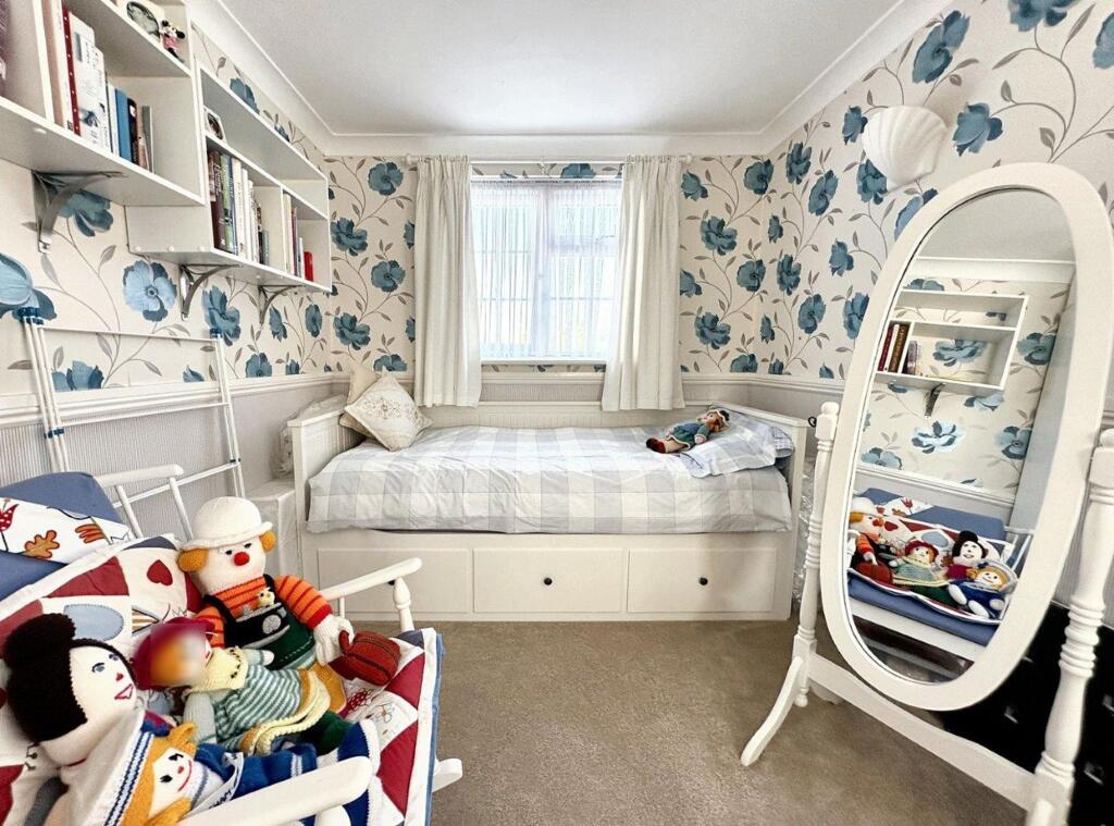 Additional property image - Bramber Avenue, Peacehaven, BN10 8HR