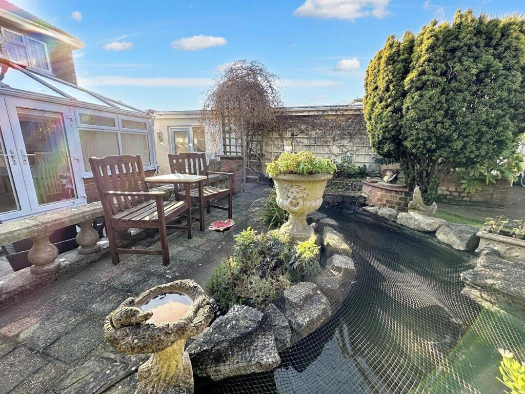 Additional property image - Bramber Avenue, Peacehaven, BN10 8HR