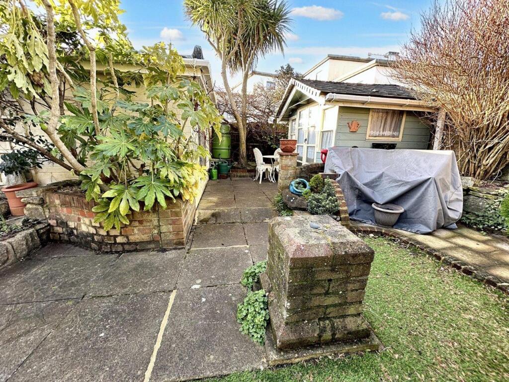 Additional property image - Bramber Avenue, Peacehaven, BN10 8HR