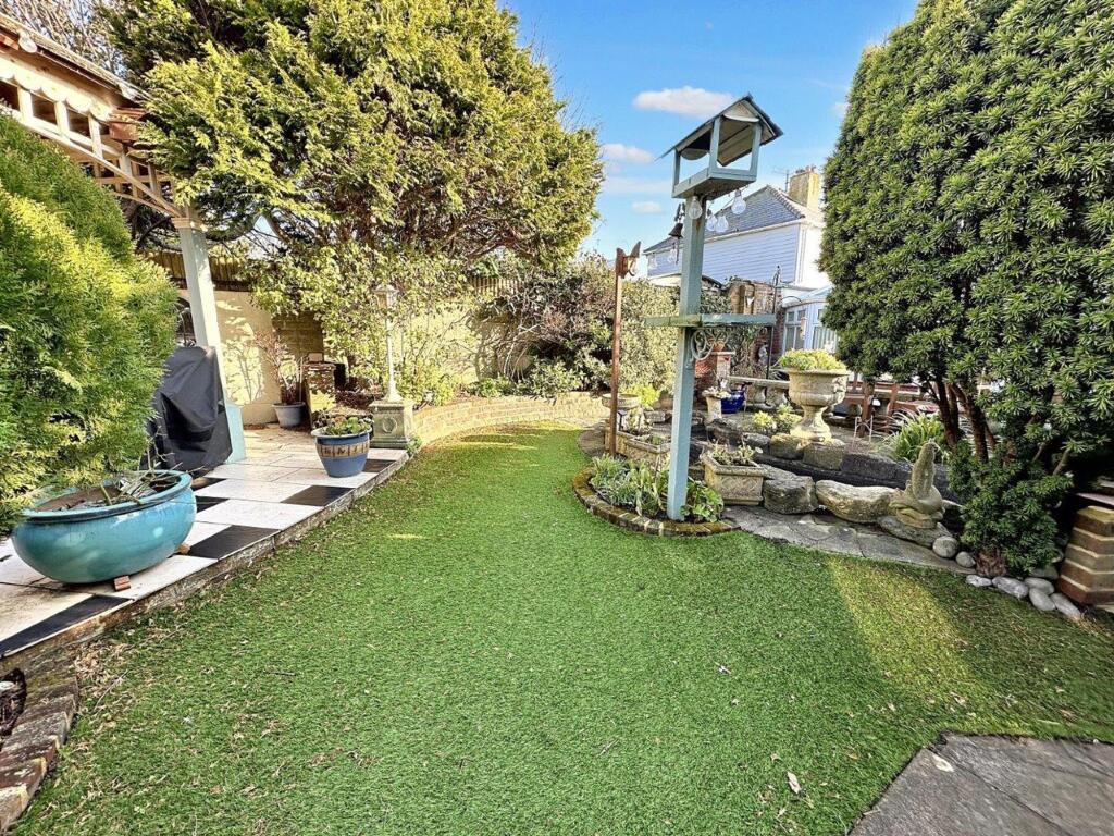 Additional property image - Bramber Avenue, Peacehaven, BN10 8HR