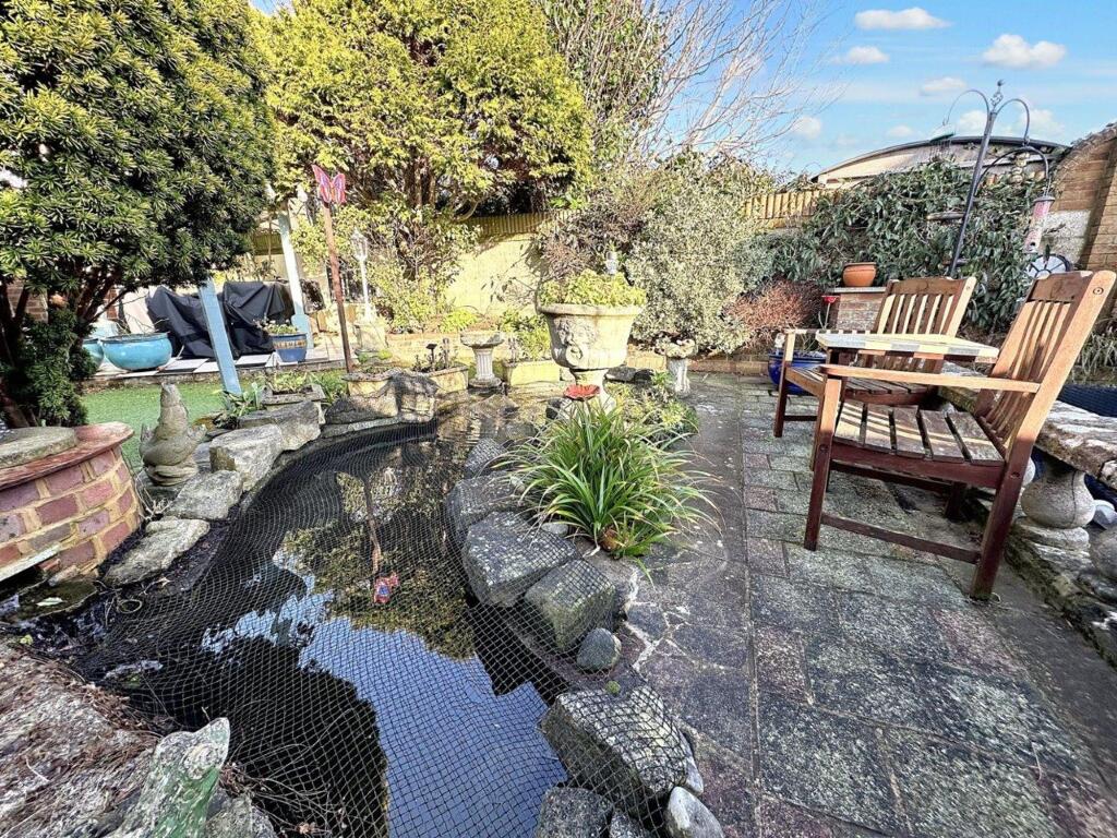Additional property image - Bramber Avenue, Peacehaven, BN10 8HR