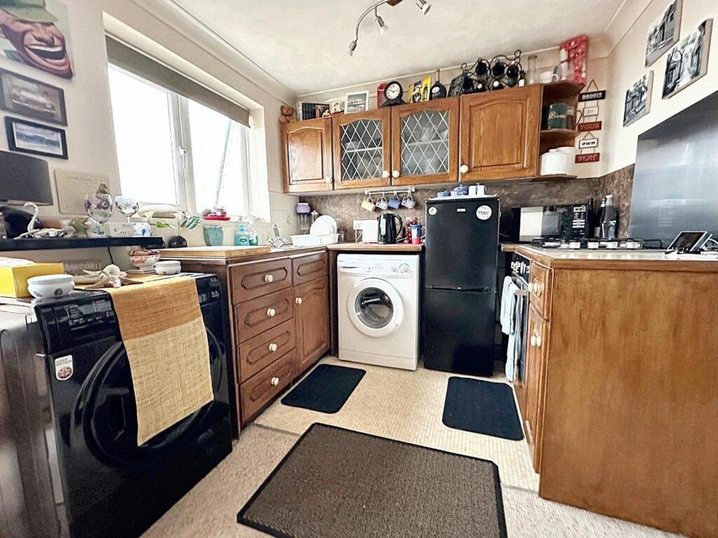 Additional property image - Longridge Lodge, 8 Nutley Avenue, Saltdean, BN2 8EB