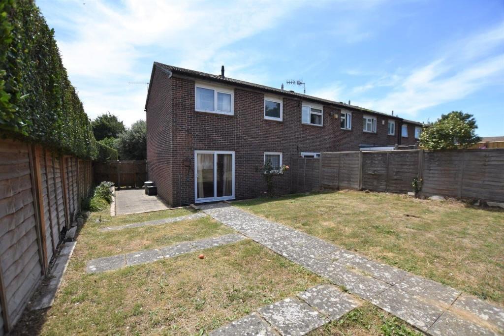 3 bedroom end of terrace house for sale in Abbey Close, Peacehaven