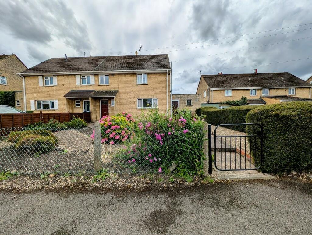 3 bedroom semidetached house for sale in Horse Street, Chipping