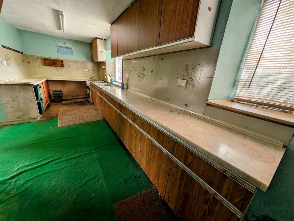 Additional property image - Boundary Road, Coalpit Heath, Bristol