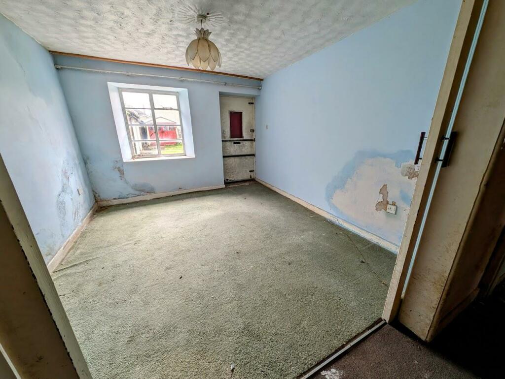 Additional property image - Boundary Road, Coalpit Heath, Bristol