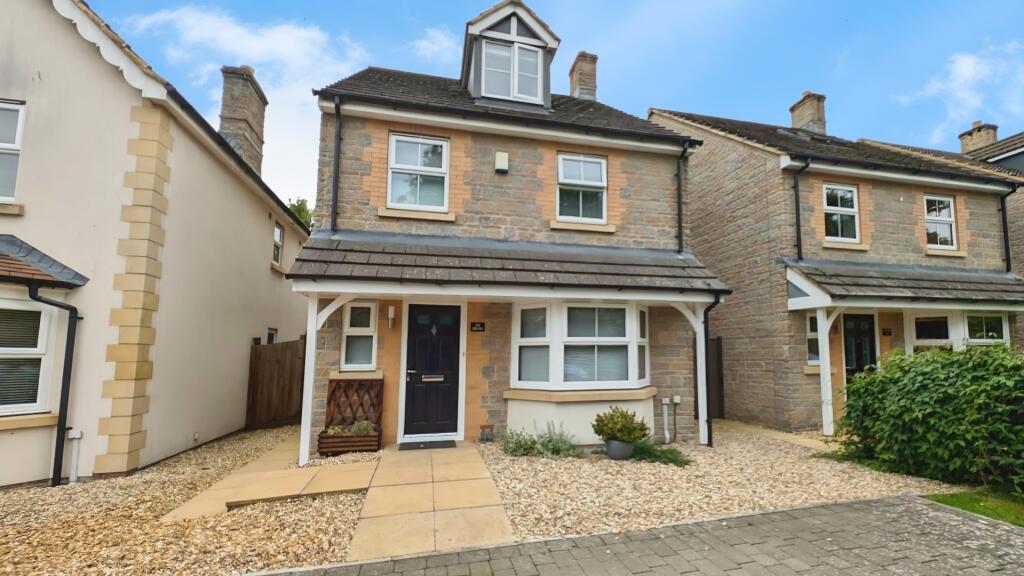Main image of property: Broad Lane, Yate, Bristol