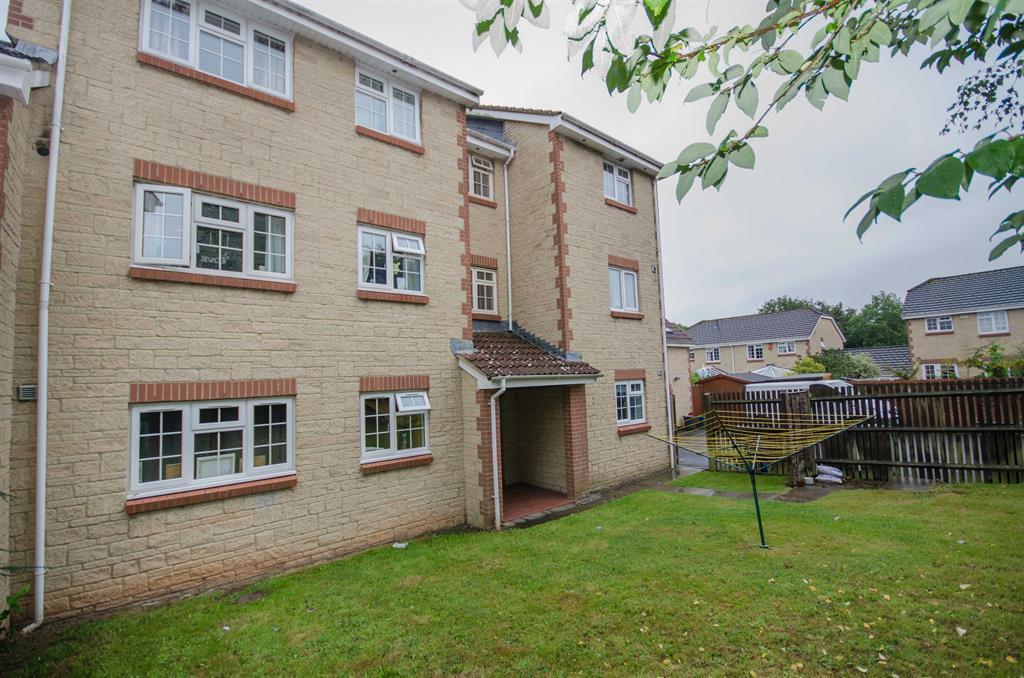 1 bedroom ground floor flat for sale in Collett Close, Hanham, Bristol