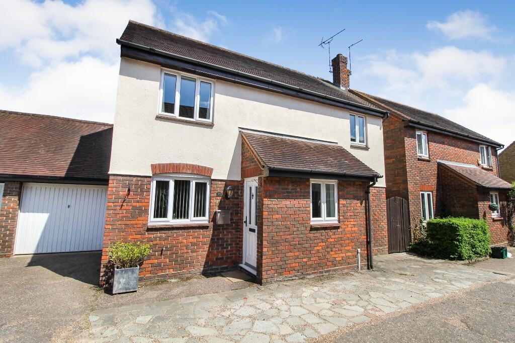 Main image of property: Rivendell Vale, South Woodham Ferrers CM3 5WY