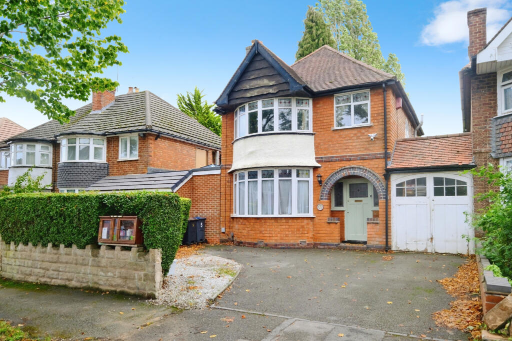 Main image of property: Glaisdale Road, Hall Green, Birmingham, West Midlands B28 8PX