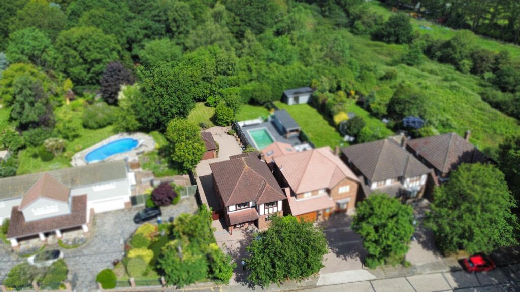 Main image of property: Goldfinch Lane, Thundersley, Essex