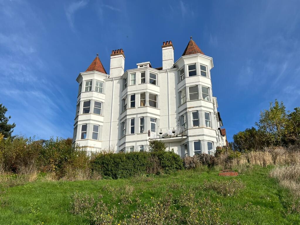 Main image of property: San Remo Mansions, San Remo Parade, Westcliff-On-Sea