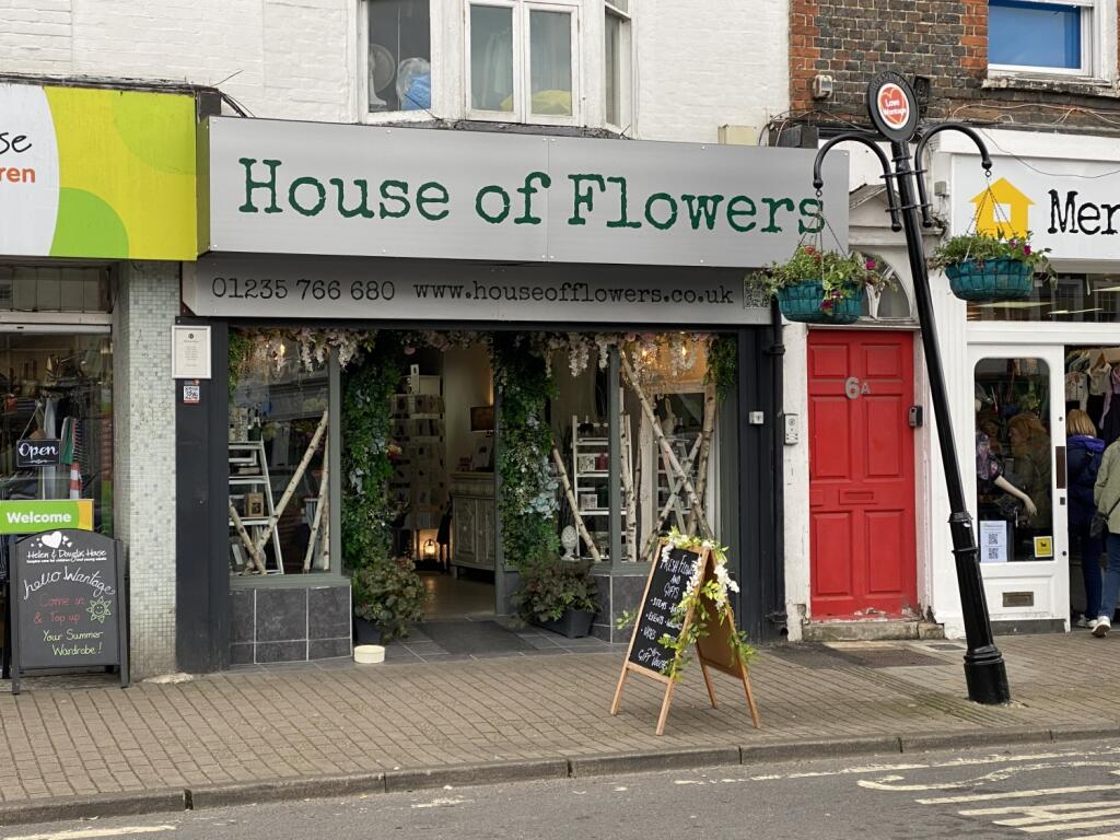 High street retail property for rent in 5 Market Place, Wantage, OX12