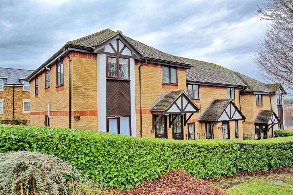 Main image of property: GREENWAYS - WARE - GROUND FLOOR GARDEN FLAT