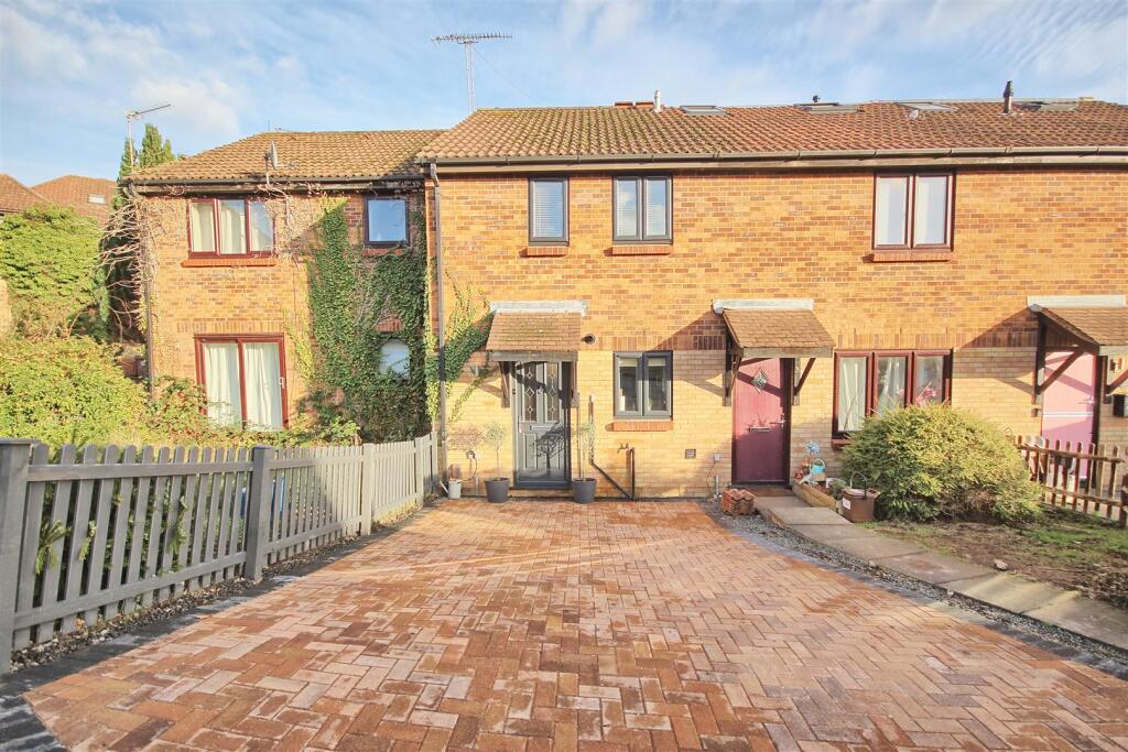 Main image of property: PAGE HILL - WARE - CHAIN FREE