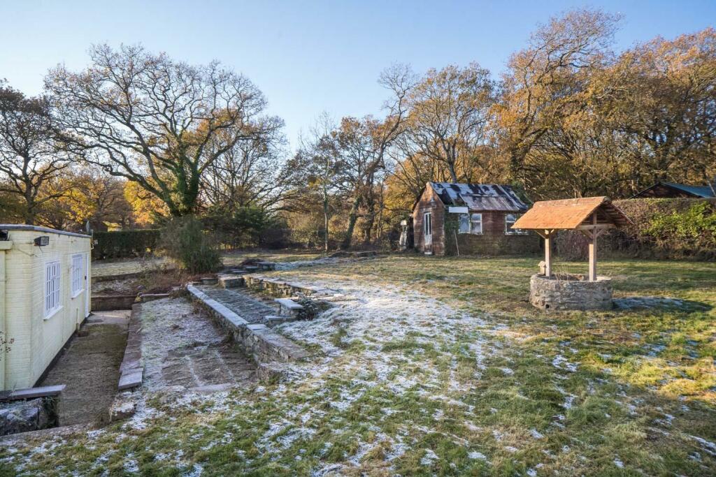 2 bedroom cottage for sale in Cranmore, Isle of Wight, PO41