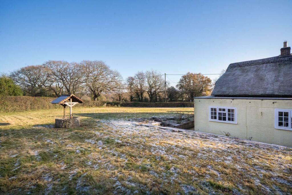 2 bedroom cottage for sale in Cranmore, Isle of Wight, PO41