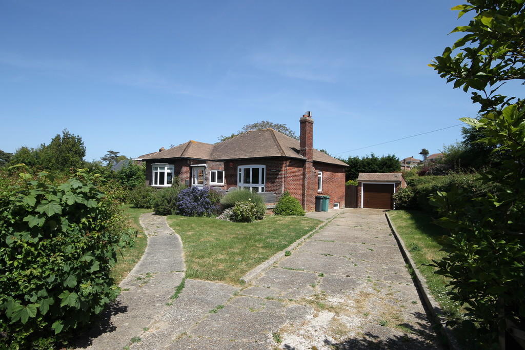 4 bedroom detached house for sale in Totland Bay, Isle of Wight, PO39