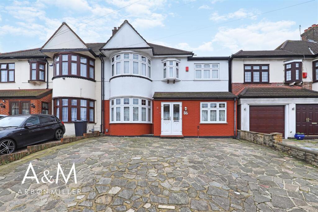 5 bedroom semi-detached house