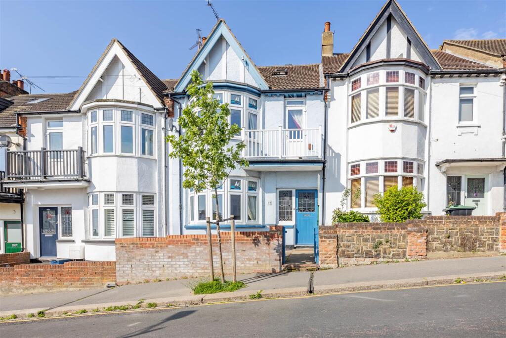 Main image of property: BEACH AVENUE, Leigh-On-Sea