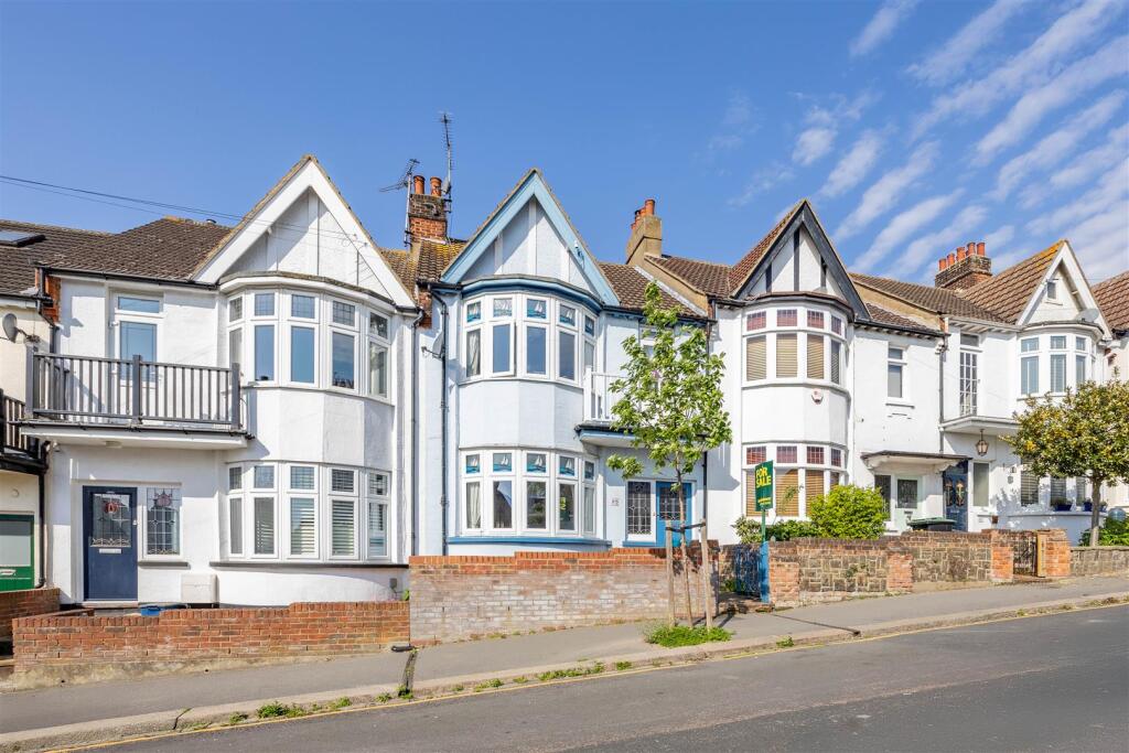 Main image of property: BEACH AVENUE, Leigh-On-Sea