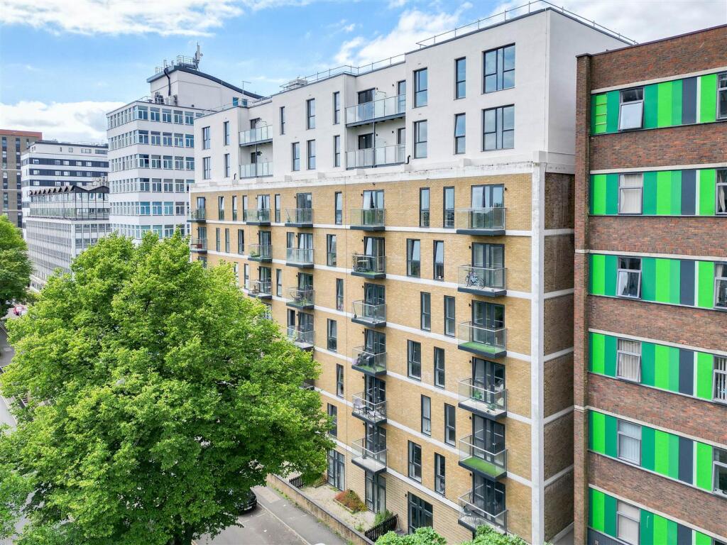 Main image of property: VICTORIA AVENUE, Southend-On-Sea