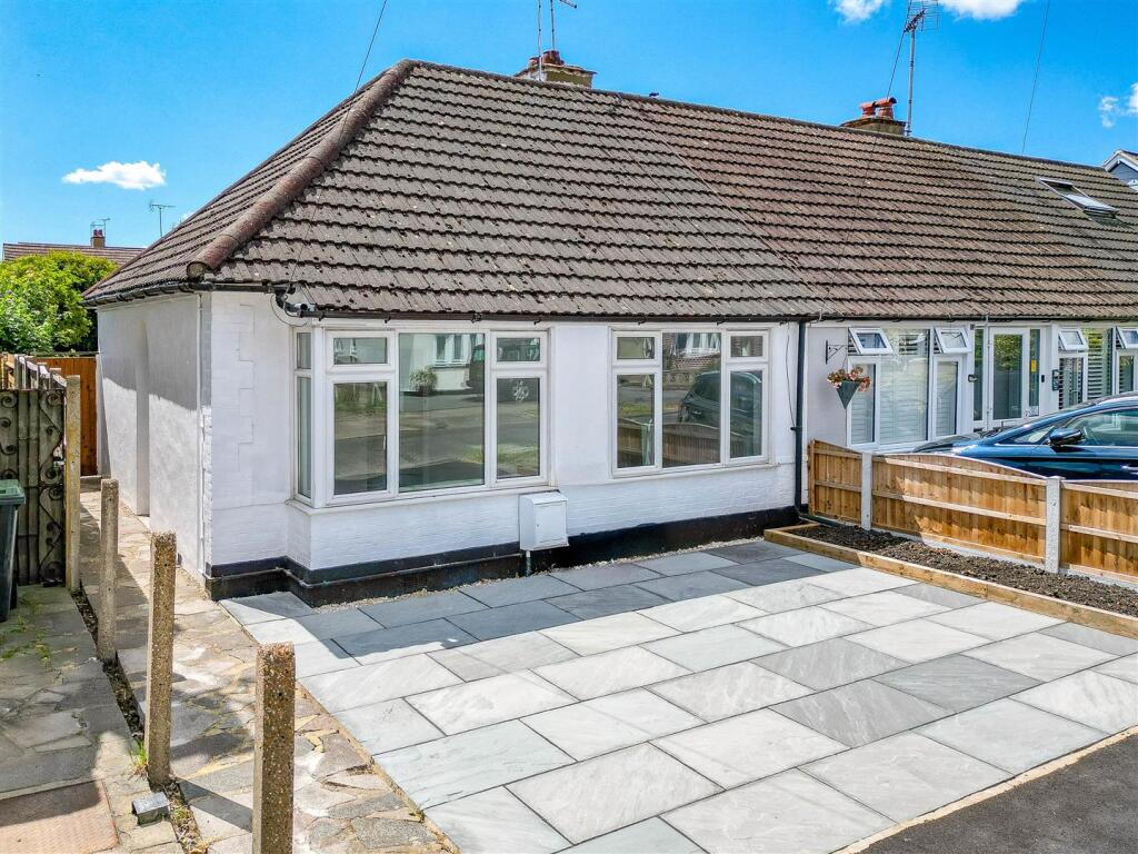 Main image of property: SELWYN ROAD, Southend-On-Sea