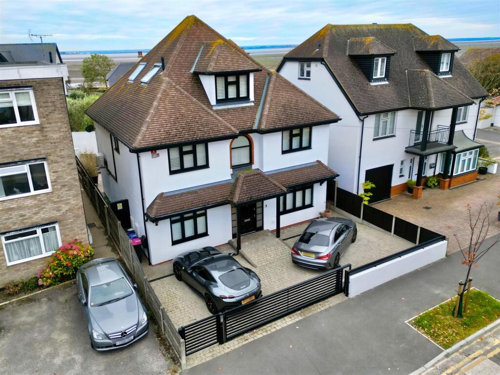 Main image of property: ESPLANADE GARDENS, Chalkwell