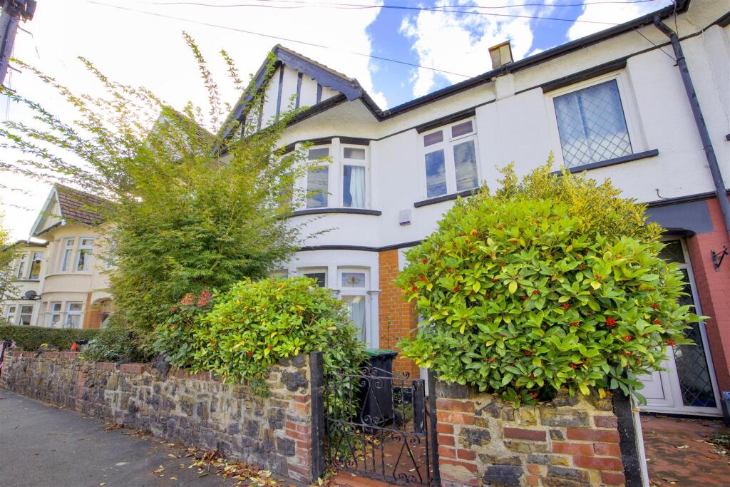 Main image of property: BEEDELL AVENUE, Westcliff-On-Sea