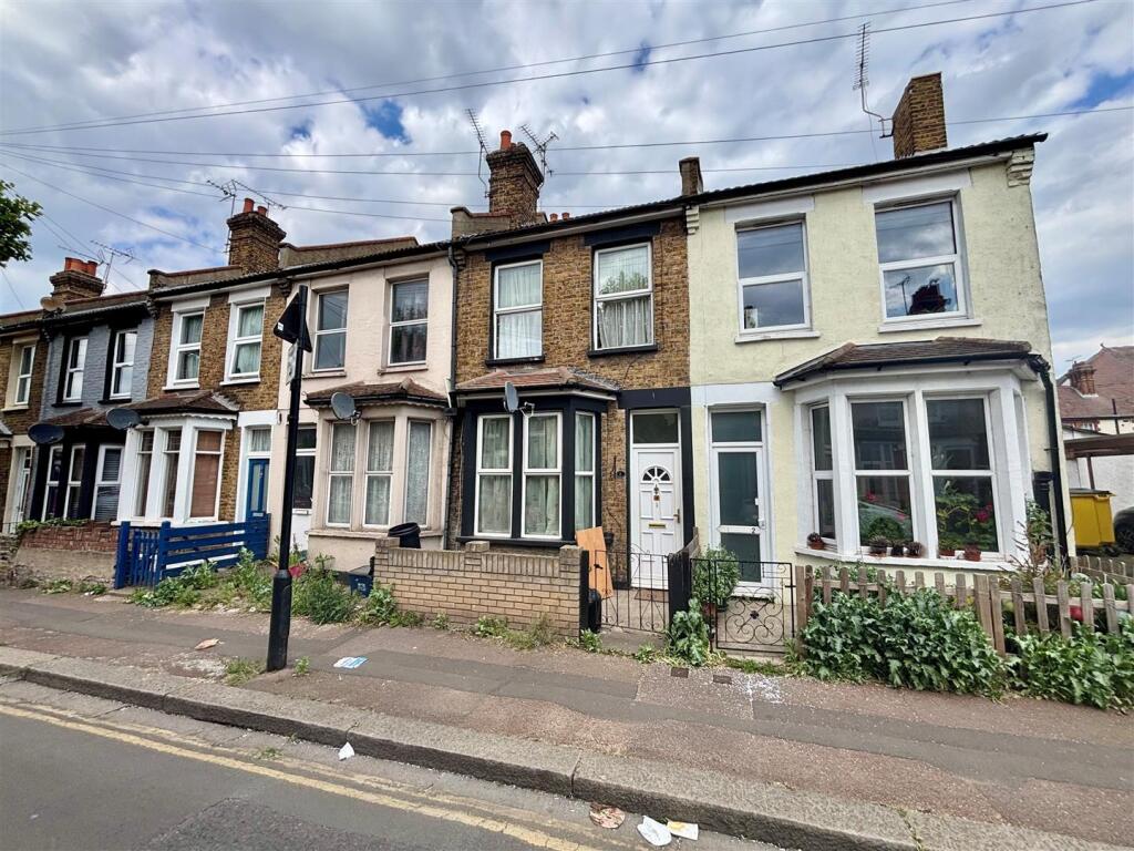 Main image of property: Tudor Road, Westcliff-On-Sea
