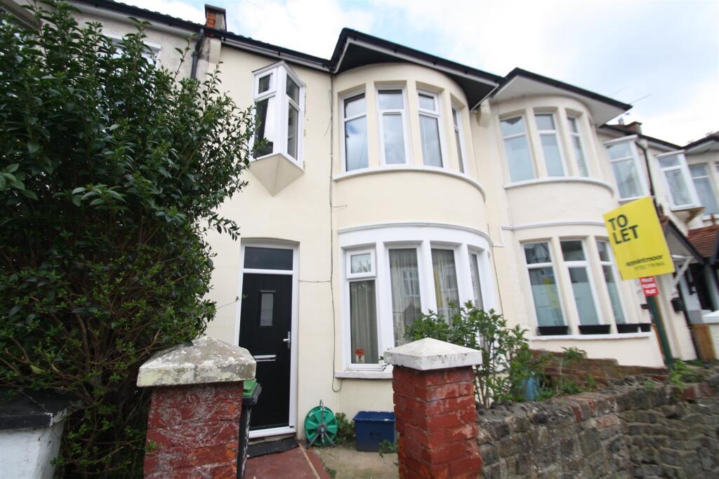 Main image of property: Beedell Avenue, Westcliff-On-Sea