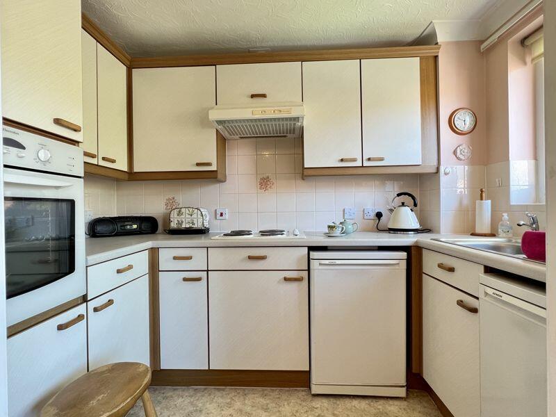 2 bedroom retirement property for sale in The Avenue, Taunton, TA1