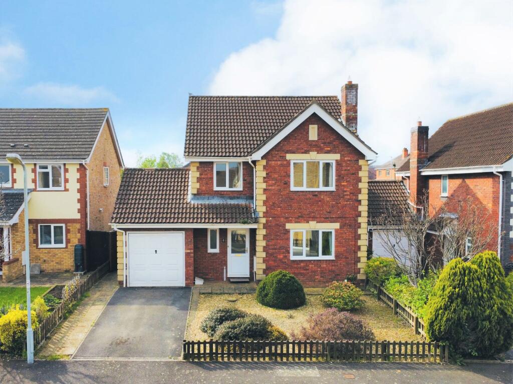 Main image of property: Harp Chase, Taunton