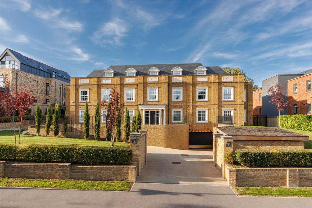 Main image of property: Watford Road, Radlett, Hertfordshire, WD7