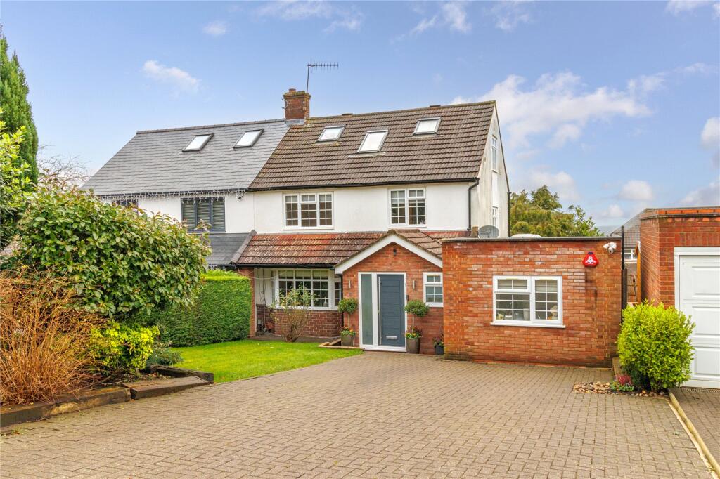 Main image of property: Carrington Avenue, Borehamwood, Hertfordshire, WD6