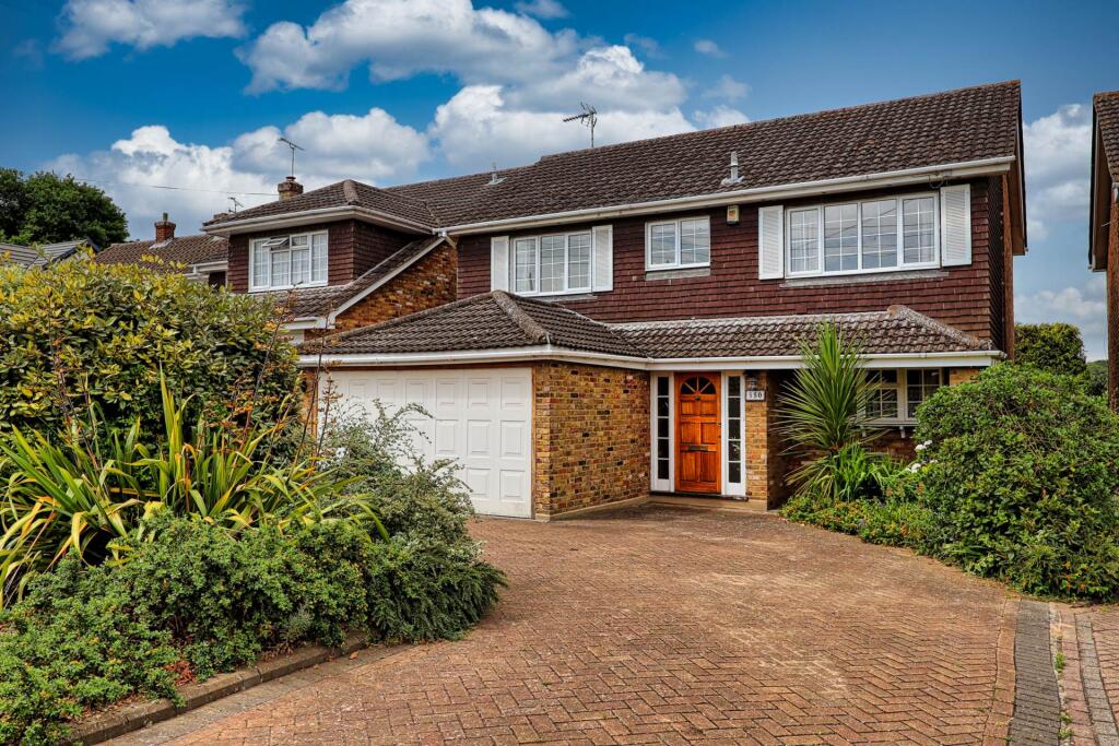 Main image of property: Daws Heath Road, Thundersley