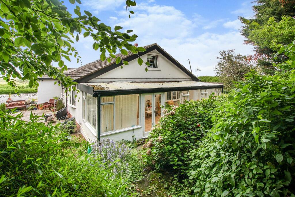 3 bedroom detached bungalow for sale in Upper Gronant Road, Gronant