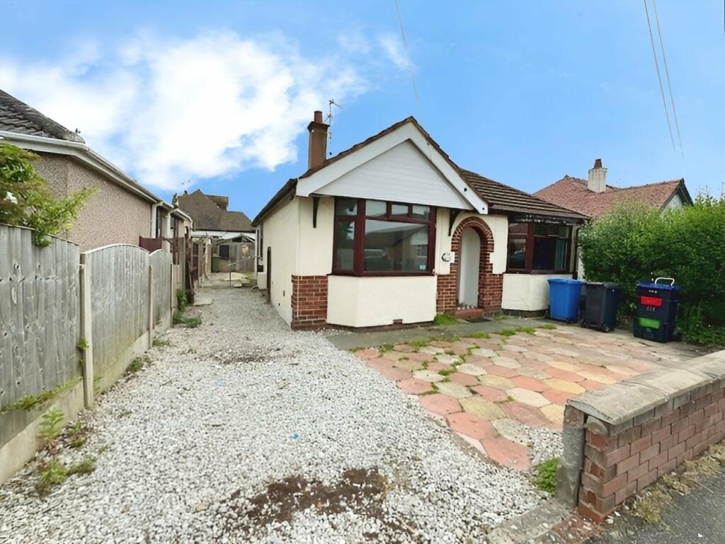 3 bedroom detached bungalow for sale in Norton Avenue, Prestatyn