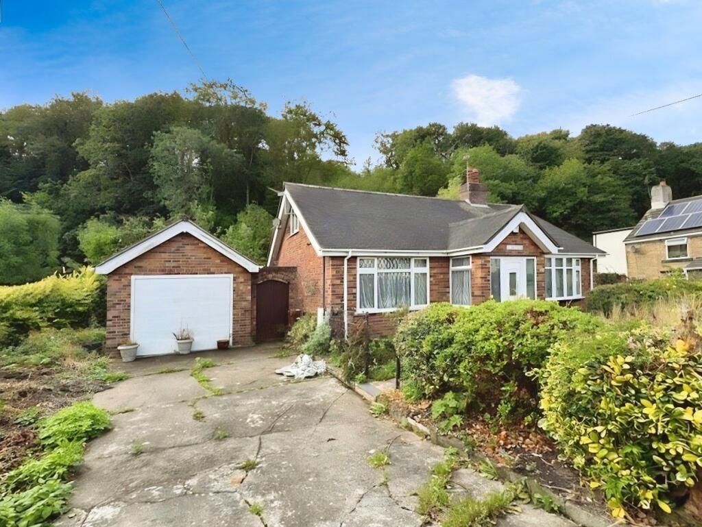 Main image of property: Main Road, Ffynnngroyw, Flintshire  CH8 9SN