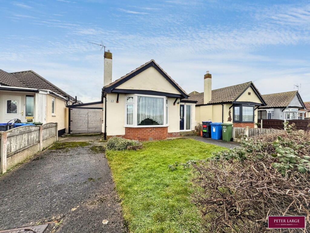 Main image of property: Green Lanes, Prestatyn, Denbighshire LL19 7BH