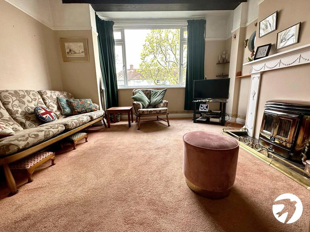 4 bedroom terraced house for sale in Horncastle Road, London, SE12