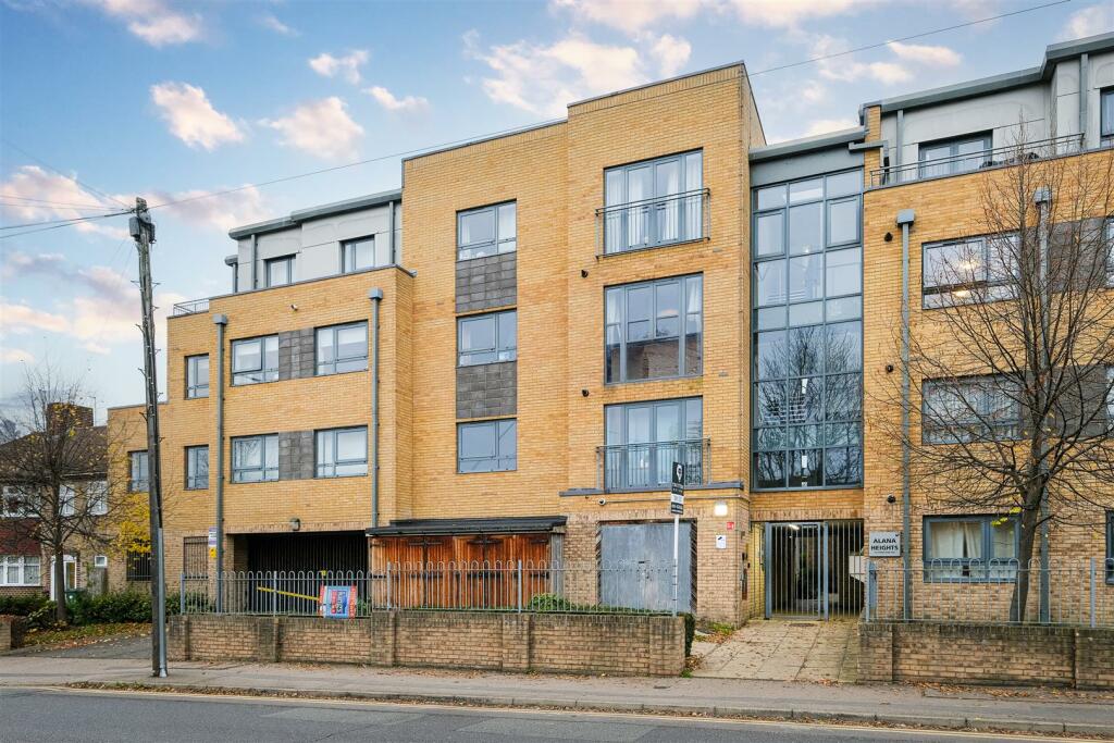 Main image of property: Alana Heights, North Chingford